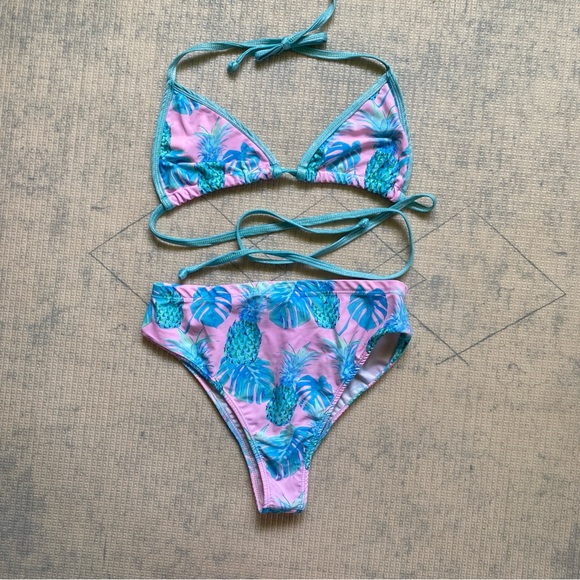 Freedom Ravewear Medium Bundle Bodysuit Sleeves Skirt 8 pieces Rave Festival - Picture 9 of 12